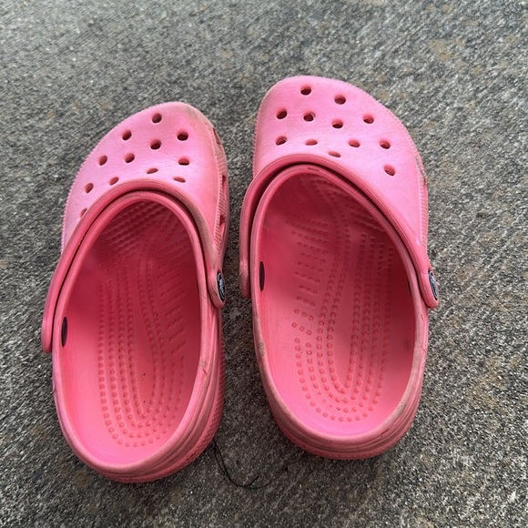 Pink Crocs size .5 women’s - Picture 3 of 4